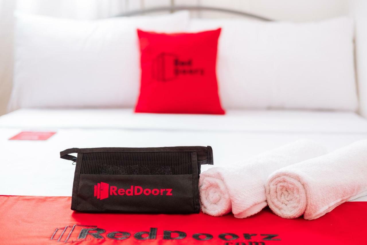 Reddoorz Premium @ Amaia Skies Avenida Manila Eksteriør bilde